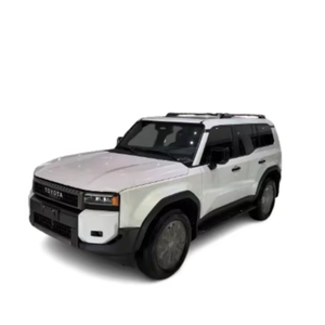 โตโยต้า แลนด์ครุยเซอร์ ปราโด 250 ซีรีส์ ใหม่เอี่ยม, รถ SUV ขับเคลื่อน 4 ล้อ พรีเมียม, เครื่องยนต์ดีเซลเทอร์โบ 2.8 ลิตร 201 แรงม้า หรือตัวเลือกเครื่องยนต์เบนซิน 2.4 ลิตร - Product Image 1