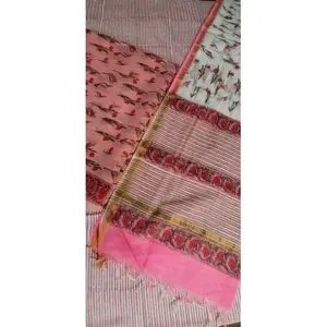 วินายากัม เอ็กซ์พอร์ตส์ ผ้าคลุมไหล่ไหมชานเดรี สีชมพู ยาว 44 นิ้ว พร้อมลายพิมพ์ - Product Image 4