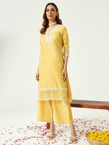 Kurta et palazzo en soie jaune pour femmes avec Dupatta brodé du pakistanais Shalwar Kameez Robe pour femmes 3 pièces - Product Image 2