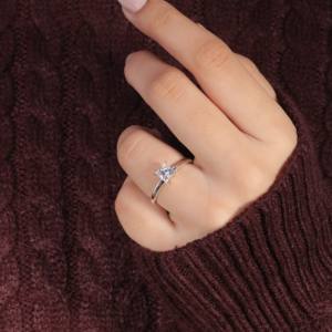 Anillo de Moissanita de Corte Brillante Redondo de Lujo de la Mejor Calidad, Anillo de Novia Clásico para Mujer, Chapado en Oro de 14K, Anillo de Diamantes con Certificado IGI - Product Image 2