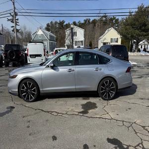 Honda Accord Hybrid Touring 2024 IMPECABLE - Product Image 2