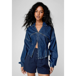 Chemise en jean à carreaux pour femme - Tenue décontractée d'hiver écologique avec ourlet arrondi et coutures soignées - Product Image 3