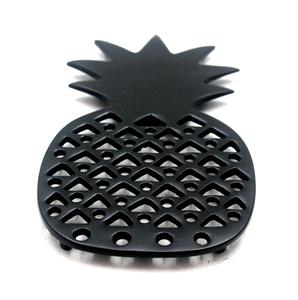 Hot Selling Table Decoration Aluminum <b>Trivet</b> With Black Color Modern Stylish for Tabletop Home Decoration - Product Image 1