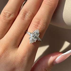 Anillos de diamantes cultivados en laboratorio de oro rosa Amarillo Blanco de 10K para mujer al por mayor exclusivos IGI certificado corte brillante E Color 2,5 - Product Image 1