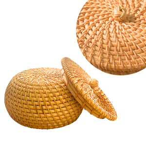 Elegante y funcional-Cesta de ratán con tapa-Peso de solo 50 gramos-Ideal para almacenar decoración de temporada - Product Image 1