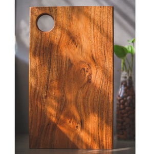 Planche à découper en bois d'acacia artisanale, réversible, finition lisse, antibactérienne, écologique, pour une utilisation en cuisine |   Logo personnalisé en gros - Product Image 1