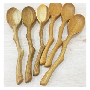 Cucharas de madera natural en forma de corazón, venta al por mayor, cuchara para servir de corazón de madera de calidad superior, cucharas de madera artesanales vietnamitas - Product Image 1