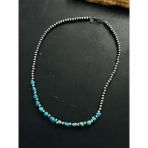 Collier de perles Navajo en turquoise de Kingman et argent sterling, bijou culturel de collection - Product Image 2