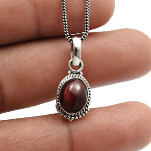Novedades en Joyería de Moda para Mujer, Colgante de Plata de Ley 925 con Piedra Preciosa de Granate en Corte Oval, Joyería Hecha a Mano - Product Image 2