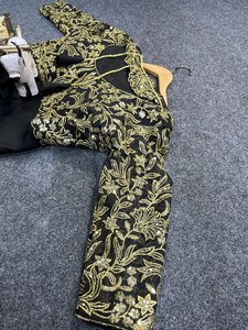 Hermosa ropa de boda sari con trabajo de corte de secuencia de bordado de seda Tabby - Product Image 4