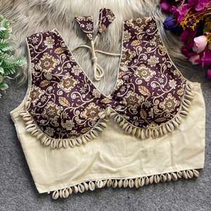 Navratri Concept Ajrakh Khadi Coton imprimé avec de vraies coquilles Fabricant de blouses de l'Inde au taux le plus bas - Product Image 4