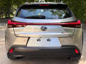 Lexus UX 200 Sport Utility 4D 2019 Usado en Buen Estado - Product Image 6