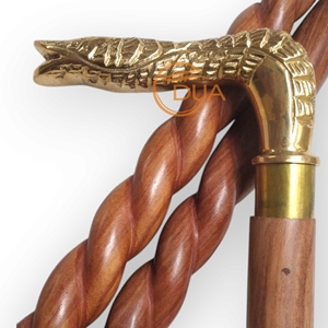 Canne de marche en bois torsadé antique à 3 sections avec support élégant Poignée de tête de serpent en laiton détaillée Canne nautique à collectionner - Product Image 3
