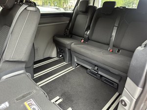 Ford Tourneo Custom 2020-2024 Usada en Venta, Económica, con 7-9 Asientos de Cuero, Cámara Trasera, Volante a la Izquierda - Product Image 5