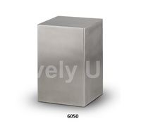 Urnes en forme de cube en laiton bronze avec emblème d'aigle américain noir