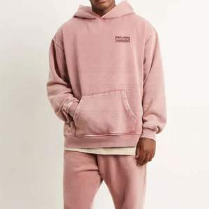 Hoodie en coton sur mesure de style streetwear, hoodie premium pour homme, effet délavé - Product Image 3