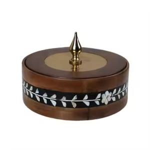 Newly Arrival Silver Shiny Polished Leaves And Flowers Designer 2 Compartment Top Quality <b>Wooden</b> Made Dry <b>Fruits</b> Serving <b>Bowls</b> - Product Image 5