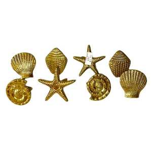 Servilletero con acabado de latón, servilletero de metal de diseño de corte hecho a mano para uso en hoteles y restaurantes para mesa - Product Image 3