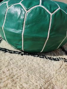 Pouf ottoman en cuir véritable fait main, coussin de sol bohème, design artisanal, écologique, doux et pliable pour la décoration intérieure de la chambre à coucher - Product Image 4