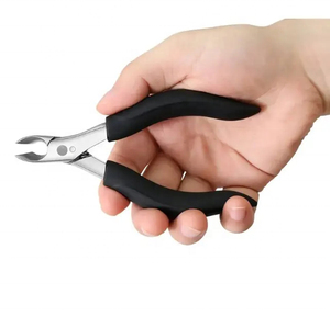 Nuevas pinzas para cutículas Color Cuidado de las uñas Herramientas de manicura Cortador de cutículas Recortador Piel muerta Pinzas para uñas - Product Image 6