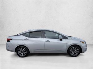 รถยนต์มือสองสภาพดีเยี่ยม ปี 2021 รุ่น Versa SV FWD Sedan สีเงิน เครื่องยนต์ 1.6 ลิตร 14 แรงม้า 122 แรงม้า ขับเคลื่อนล้อหน้า เกียร์อัตโนมัติ น้ำมันเบนซิน - Product Image 5