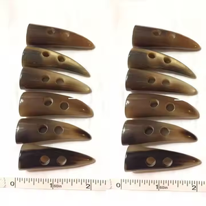 Botones de Cuerno de Búfalo Blanco de 2 Agujeros al por Mayor, Botones de Cuerno Natural Pulido por Tradebit - Product Image 3