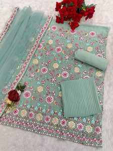 Costume Sharara élégant en fausse georgette avec impression d'aluminium de travail multi-fils brodée lourde pour les fêtes de mariage célébrations festives - Product Image 5