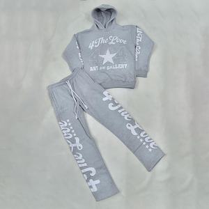 Fournisseur en gros de survêtements streetwear personnalisés avec logo, sweat à capuche brodé et pantalon de jogging tendance - Product Image 1