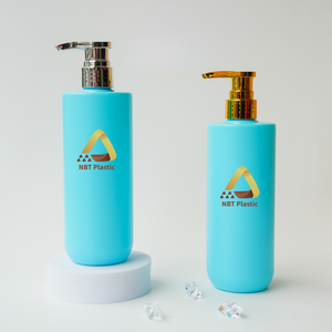 Bouteille à pompe en mousse verte OEM 500ml pour shampooing et nettoyant pour le corps - Product Image 1