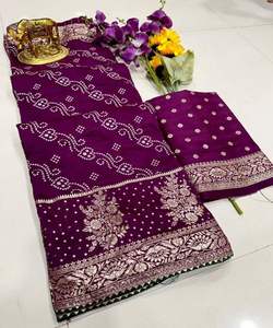 Sari de Terciopelo, Seda y Rayón con Organza y Encaje Floral para Bodas y Fiestas - Product Image 1