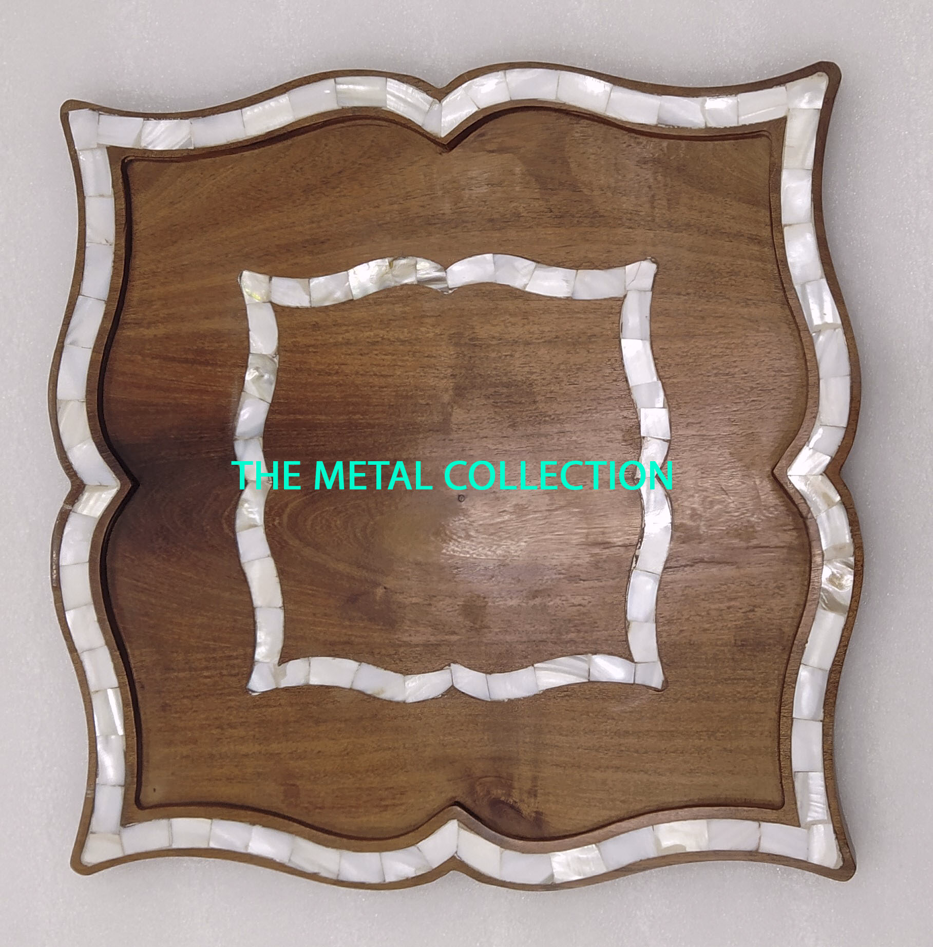 สีน้ำตาล