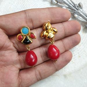 ต่างหูเม็ดกลมหลากสีชุบทองประดับลูกปัดสีแดงเครื่องประดับแฟชั่นทันสมัยเครื่องประดับสำหรับสวมใส่ในชีวิตประจำวัน - Product Image 2