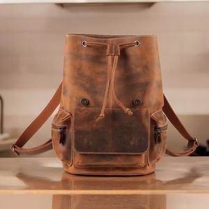 Mochila de Senderismo Unisex Elegante de Cuero Genuino de la Mejor Calidad - Product Image 4