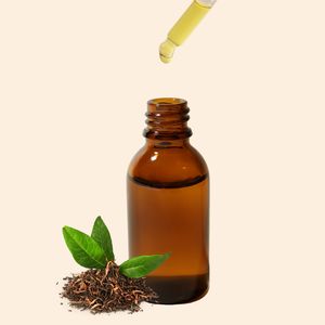 Hydrosol d'arbre à thé distillé à la vapeur pure paquet de 1 litre pour soins de la peau soins capillaires et utilisation aromatique eau florale - Product Image 1