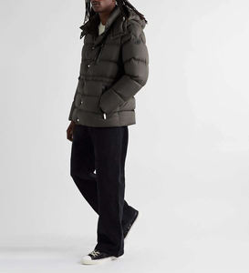 Vestes à bulles pour hommes de qualité supérieure OEM, couleur vert foncé, tissu 100% polyester, rembourrage en coton, style à capuche avec fermeture éclair, vestes matelassées - Product Image 2