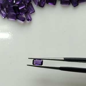 Améthyste africaine naturelle 5x3MM Forme octogonale Meilleure qualité Pierre précieuse en vrac pour la fabrication de bijoux - Product Image 1