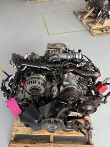 Motor Diésel Usado G-M-C Chevy Silverado Sierra Lly 6.6 Duramax 2004-05, Grado Industrial OEM, Garantía de 3 Años - Product Image 2