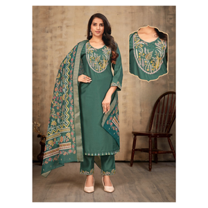 Conjunto Kurti de diseño en tela viscosa Vaticana con intrincados bordados y trabajo hecho a mano Ideal para fiestas Festivales - Product Image 1