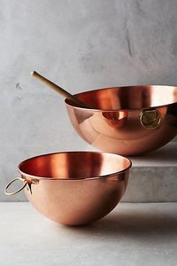 Polished Round Copper Serving Bowl with Hammered Detailing Luxury Design for Stylish <b>Table</b> Presentation and Party Use - Product Image 4