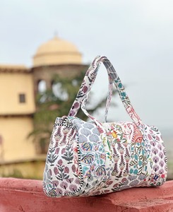 Manufacturer and Wholesaler Customized <b>Quilted</b> Duffle Bag Floral Weekender with Embroidery Fashion Style Canvas Zipper Closure - Product Image 3