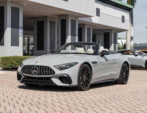 Mercedes-Benz SL-Class 2022 d'occasion en excellent état - Product Image 1