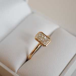 Ensemble de lunette bague de fiançailles bague en diamant cultivé en laboratoire certifié IGI 2.0 Ct Radiant Lab diamant bride Solitaire CVD bague en diamant VS1 - Product Image 2