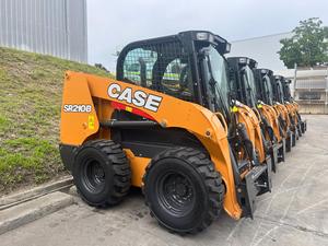 Cargadora compacta CASE SR210B con brazo telescópico, potencia hidráulica auxiliar, cucharón QT, un solo propietario - Product Image 5