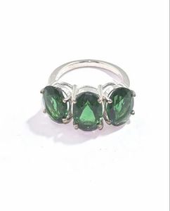 Premium Women's Elegant Triple Green Diopside Piedras preciosas naturales 3 Stone Design Elegantes anillos apilables de plata esterlina - Product Image 1