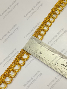 ผ้าตาข่ายลายทางสีทองเงิน แต่งเลื่อม ประดับด้วยลูกปัด  เป็นมิตรกับสิ่งแวดล้อม ใช้สำหรับเสื้อผ้าพื้นเมือง ของตกแต่งบ้าน  แบบโค้งเล็กๆ สำหรับ AP600 - Product Image 2