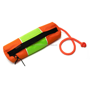 Dummy d'entraînement pour chien en toile personnalisé avec logo CPE-DTD-102 de Close Player Enterprises, avec poche pour friandises, pour l'entraînement des chiens de chasse et des chiots. - Product Image 6