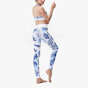 Services OEM Ensemble de yoga dernier cri pour femmes Ensemble de yoga de haute qualité pour femmes Design personnalisé Ensemble de yoga pour femmes - Product Image 2