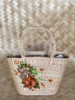 Tas Wanita May Tre La LTL Collection Ramah Lingkungan Buatan Tangan dari Eceng Gondok Alami Desain Modis Dua Pegangan Terbuka