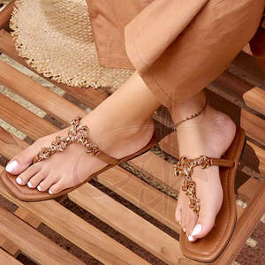 Sandalias de Mujer Antideslizantes con Estampado de Moda, Textura Natural, Parte Superior de Cuero Sintético, Colores Personalizables y Diseño Exclusivo - Product Image 4