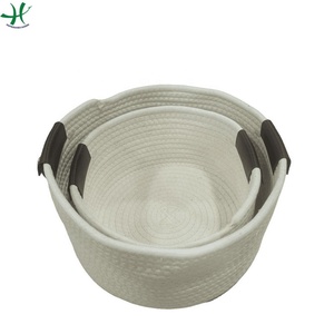 Lot de 2 paniers de rangement tissés modernes avec poignée en corde de coton pour accrocher des accessoires décoratifs - Product Image 1